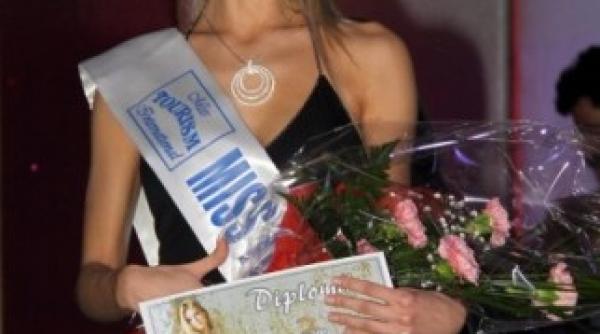 andreea rotaru o brasoveanca de 24 de ani noua miss tourism romania