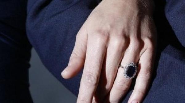 oricine poate avea un inel ca al lui kate middleton chinezii vand mii de bucati pe zi