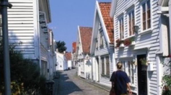 norvegienii sunt cei mai fericiti cetateni din lume afla pe ce loc se afla romanii in topul global