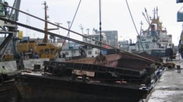 explozie pe o barja din portul constanta