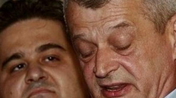 eminenta cenusie a strategiei electorale a lui oprescu adrian thiess ii construieste campania lui dan diaconescu