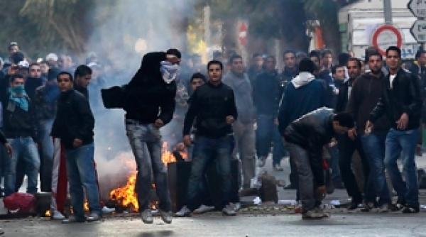 libia se uneste protestelor din lumea araba