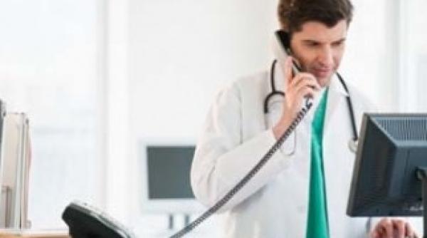 cnas continua cu cererile telefonice ilegale medicii de familie protesteaza la sediul casmb