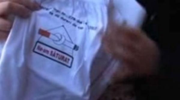 chiloti antifumat pentru deputatii moldoveni video