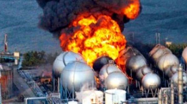 cutremurul din japonia ar fi deplasat axa terrei se evacueaza locuitorii pe o raza de 3 km in jurul centralei nucleare din chiba