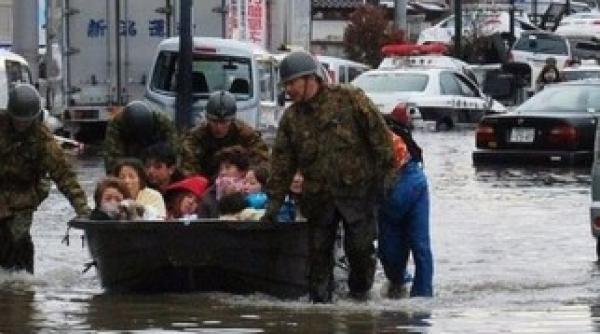 vremea rea ingreuneaza operatiunile de salvare din japonia sinistratii vor fi nevoiti sa faca fata la temperaturi de minus 5 grade