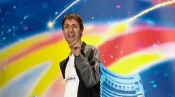 valentin paun a uimit romania prin miscarile sale dar mai ales prin expresia fetei video