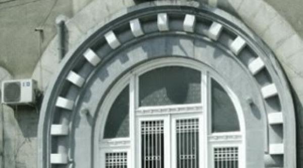 alt nou nascut mort gasit la gunoi