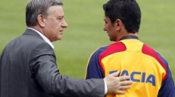 razvan lucescu ramane selectioner dar mircea sandu l a facut praf