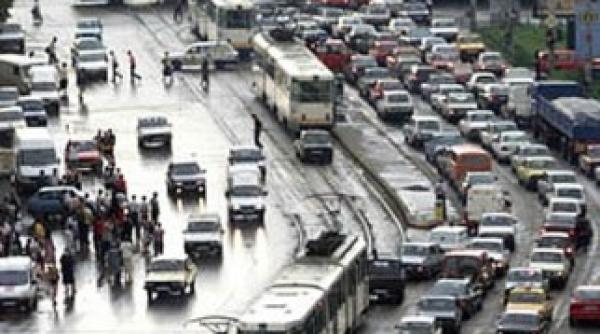 pana in 2050 romanii nu vor mai intra cu masinile in orase afirma ministrul laszlo borbely