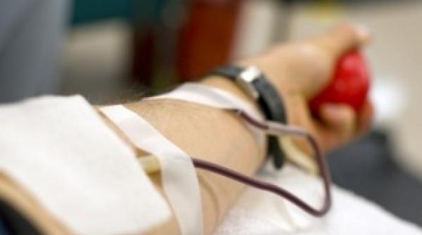 marea britanie vrea sa permita homosexualilor sa doneze sange