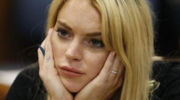 lindsay lohan condamnata sa lucreze patru luni la morga