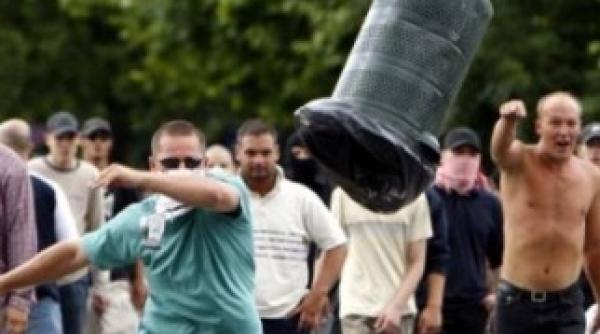 violente intre extrema dreapta si romii dintr un sat din ungaria