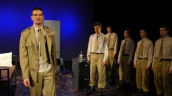 biloxi blues revine in bucuresti