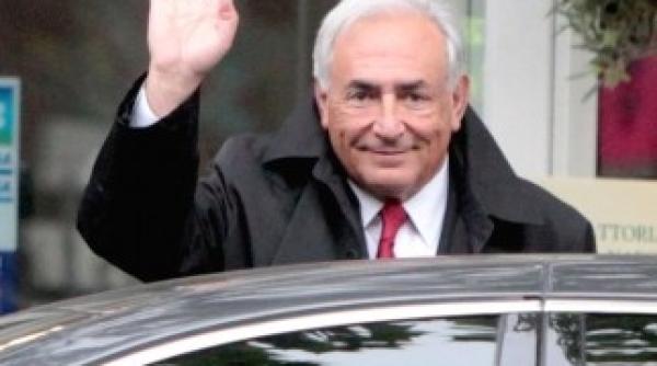 in 2010 dominique strauss kahn a avut un salariu mai mare ca obama plus beneficii de zeci de mii de dolari