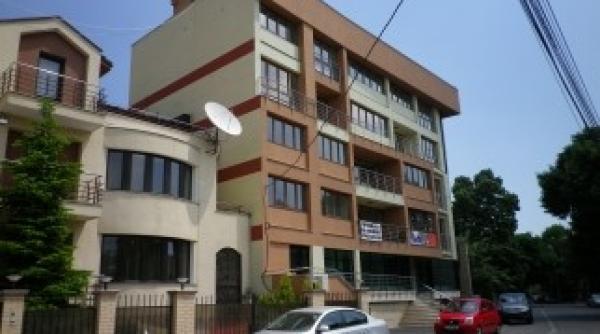 aici ar putea fi apartamentul dat de locic lui voicu pentru ca vanghelie sa inchida ochii la distrugerea cotrocenilor