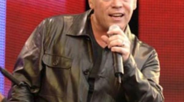 ali campbell fostul solist al trupei ub 40 va canta la bucuresti pe 16 iunie video