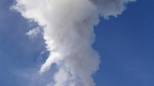 eruptie vulcanica in rusia cod rosu de alerta privind zborurile in zona