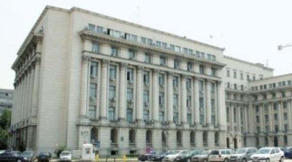 salariile angajatilor din mai verificate de corpul de control al premierului