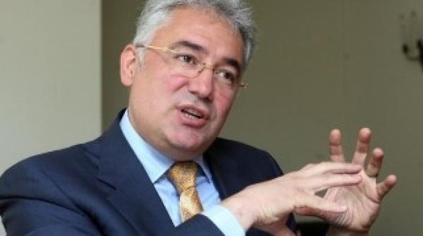 videanu catre antonescu prezenta dumneavoastra in parlament este rara foarte rara deci aveti timp va invit respectuos sa numarati bordurile puse in tot bucurestiul sub mandatul meu