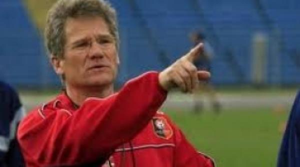 becali boloni e prima optiune la steaua cu un salariu de 50 000 de euro pe luna plus prime de peste un milion de euro