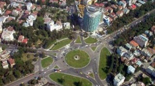 din august piata charles de gaulle devine santier pentru construirea unui pasaj subteran si a unei parcari cu 603 locuri video