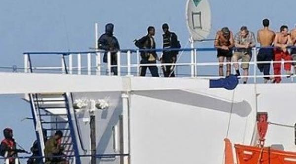 cei doi navigatori romani rapiti de pirati in vestul africii au fost eliberati