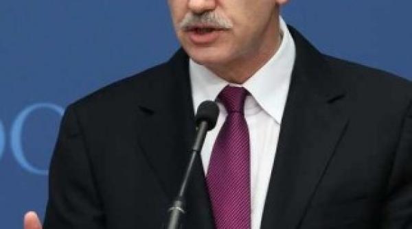 grecii sunt chemati la unitate nationala premierul averizeaza ca tara ramane fara bani