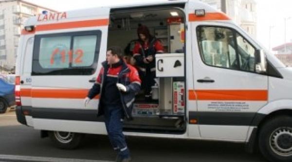 masina a ambasadei sua implicata intr un accident rutier vineri seara doi raniti au fost dusi la spital