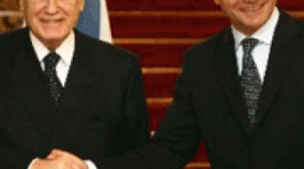 basescu presedintelui greciei apreciez ca n ati amanat vizita in schimb grecia este zguduita de o greva generala de 48 de ore