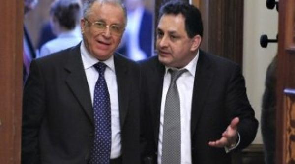 ion iliescu vanghelie sta mai prost cu limba romana si voi va bateti joc de el se lasa atras ca fraierul in emisiuni care il compromit
