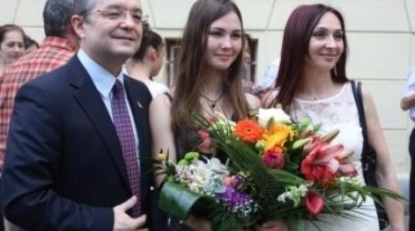 cezara fiica cea mare a lui emil boc pe locul 950 in judetul cluj dupa evaluarea nationala