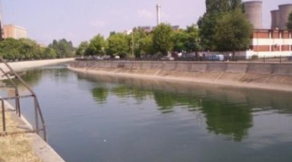 cum arunca consilierii capitalei 22 de milioane de euro pe apa dambovitei