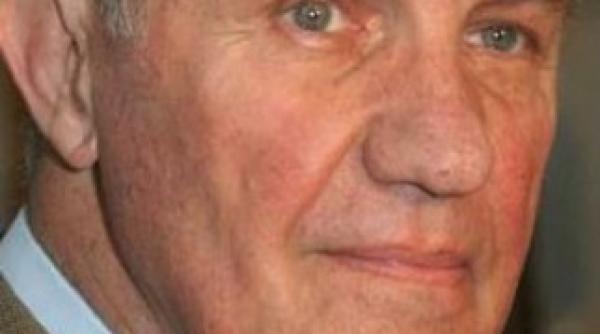 dinu c giurescu e o nestiinta totala sa l numesti tradator pe regele mihai