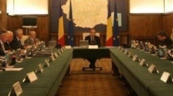 guvernul s a angajat sa taie 7 000 de posturi din companiile de stat