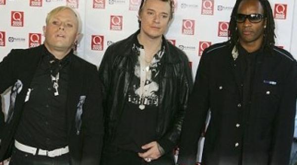 prodigy au ajuns din greseala la bestfest si au ramas acolo