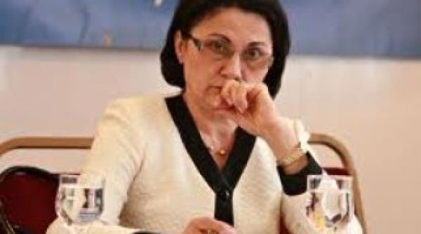ecaterina adronescu sustine ca la suceava se stia dinainte cati elevi trebuiau sa pice bacul