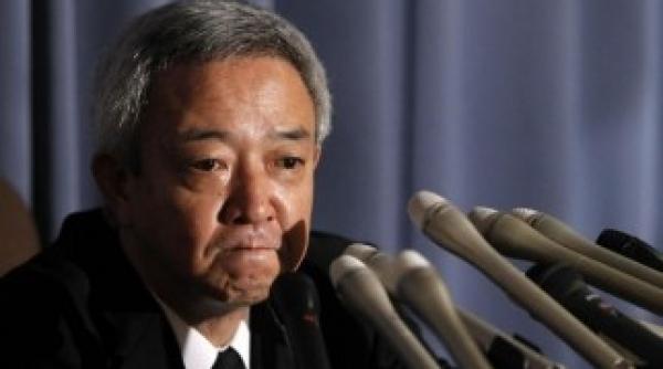 ministrul japonez al reconstructiei a demisionat
