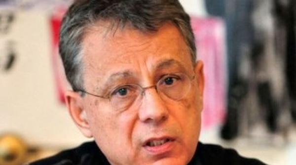 de ce a semnat dorin tudoran protestul tradatorilor dar nu si apelul prin care i se cere demisia lui traian basescu