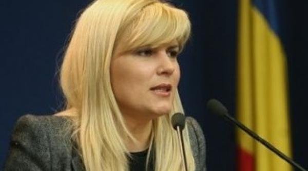 elena udrea pe blog vara a inceput destul de bine incet incet romania se dezmorteste