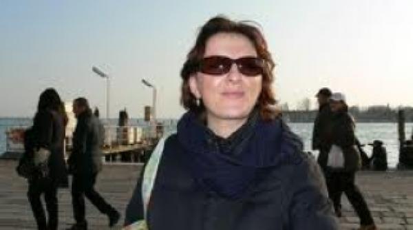 nepoata lui boc fosta secretara actualmente sefa pe comunicare la drumuri si poduri cluj