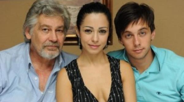 serialul casa de sticla din 1 august in premiera la pro cinema