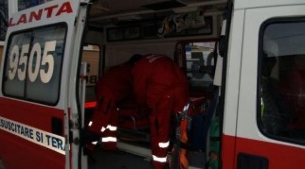 o femeie a fost gasita moarta in capitala langa fiul ei aflat in stare de inconstienta