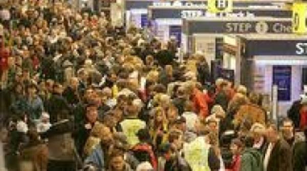 germania controlorii de trafic aerian anunta o greva de sase ore pana la 2 500 de zboruri ar putea fi afectate