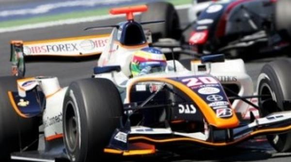 intr o comuna in care majoritatea strazilor sunt neasfaltate primarul vrea sa construiasca o pista de formula 2 video