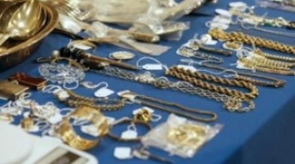 bijuteriile furate apartineau unui cetatean turc si nu erau asigurate