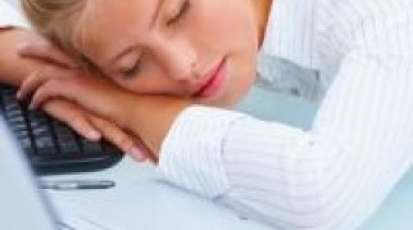 de ce ne simtim mai obositi la pranz