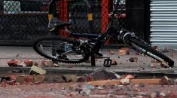 maturile au devenit simbolul rezistentei fata de revoltele din marea britanie