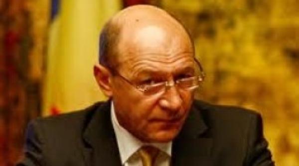 basescu a apostrofat o jurnalista pe tema strategiei fiscale acuzand o ca nu a citit documentul