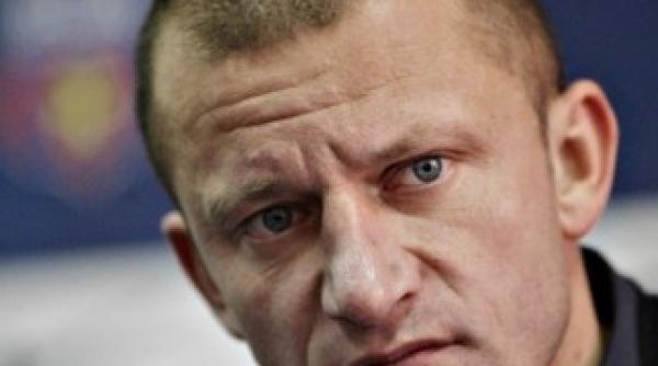 dorinel munteanu il pune la zid pe mutu zece ani am avut rabdare cu el